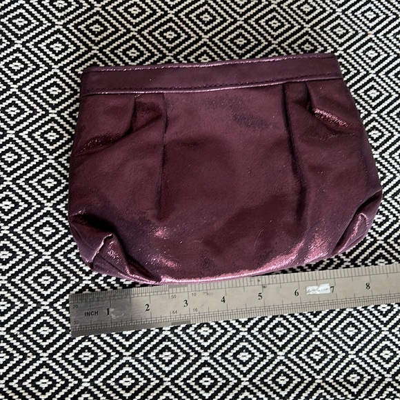 Plum shimmery bag from bare essentials - Picture 6 of 7